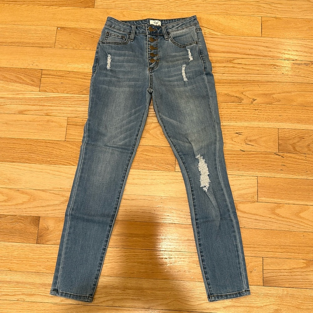 NWT easel skinny button fly distressed jeans